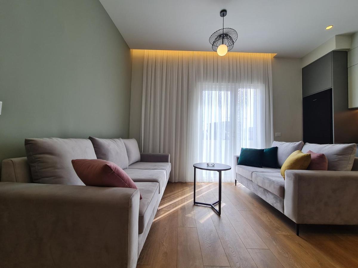 Apartment Adore - Modern
