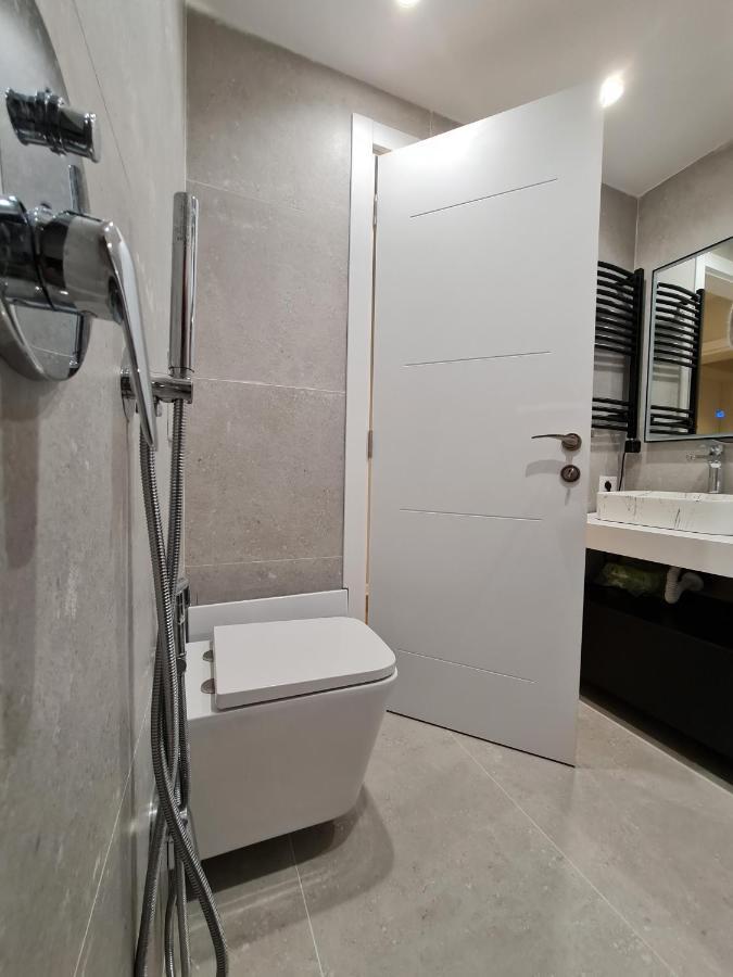 Adore - Modern Apartment *